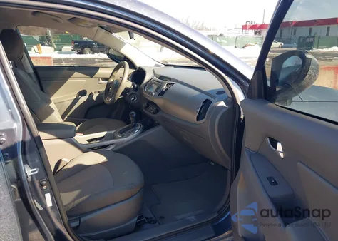 2015 Kia Sportage Lx z USA, uszkodzony, nr VIN KNDPBCAC9F7793608